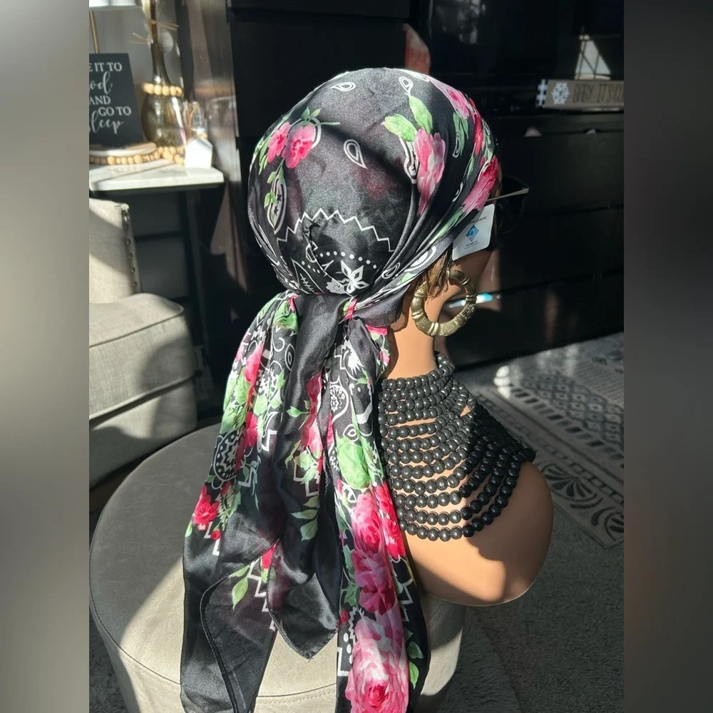 ✨NEW Juicy Couture Black and Pink Floral Faux Silk Scarf